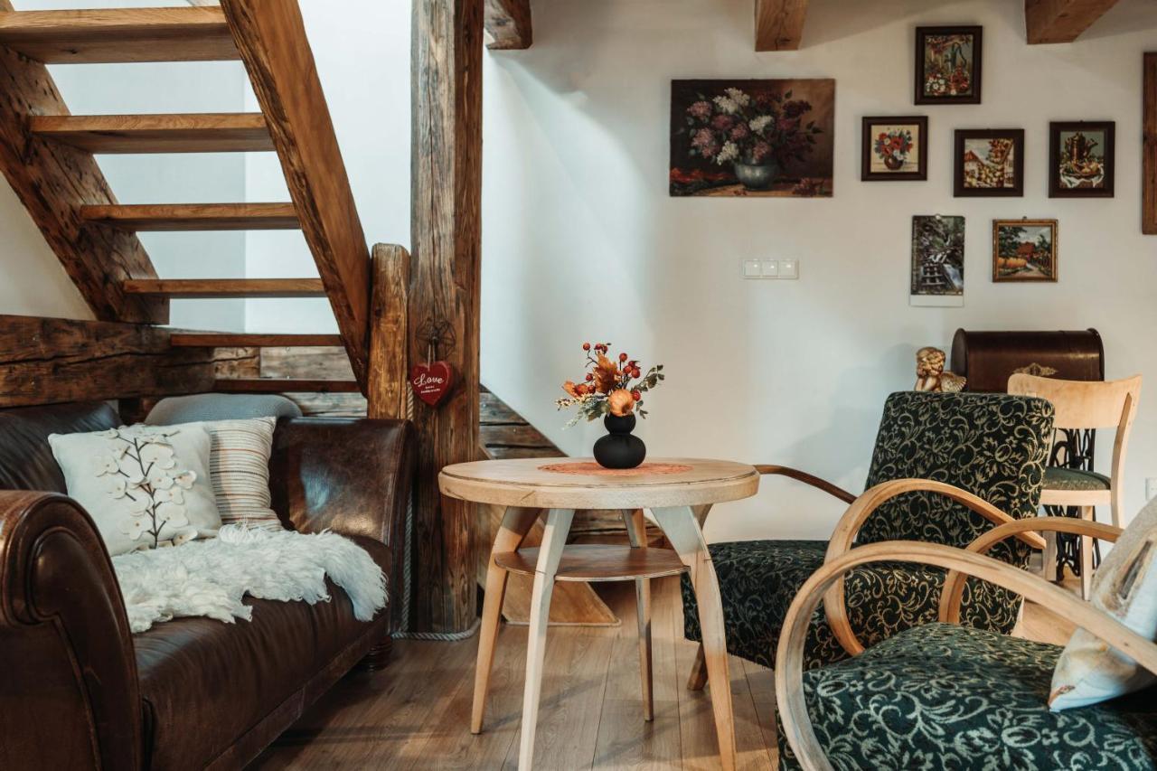Cakyho Kuria - Mezonetovy Apartman S Krbom A Saunami Смижаны Экстерьер фото
