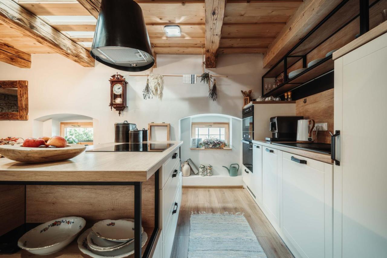 Cakyho Kuria - Mezonetovy Apartman S Krbom A Saunami Смижаны Экстерьер фото