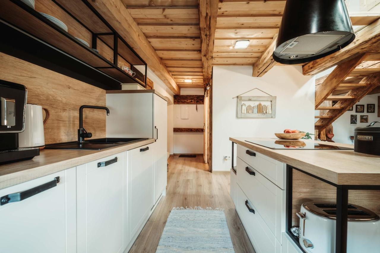 Cakyho Kuria - Mezonetovy Apartman S Krbom A Saunami Смижаны Экстерьер фото