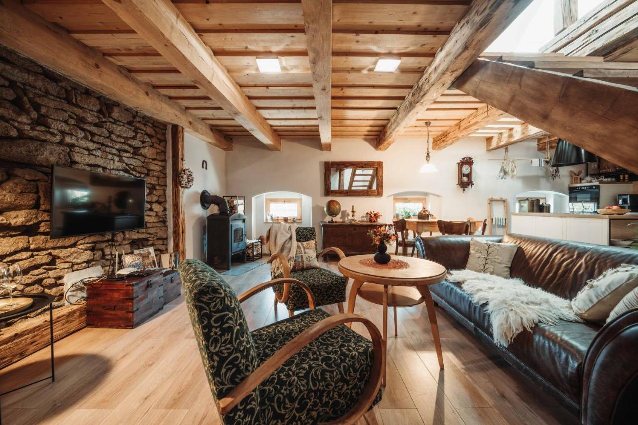 Cakyho Kuria - Mezonetovy Apartman S Krbom A Saunami Смижаны Экстерьер фото